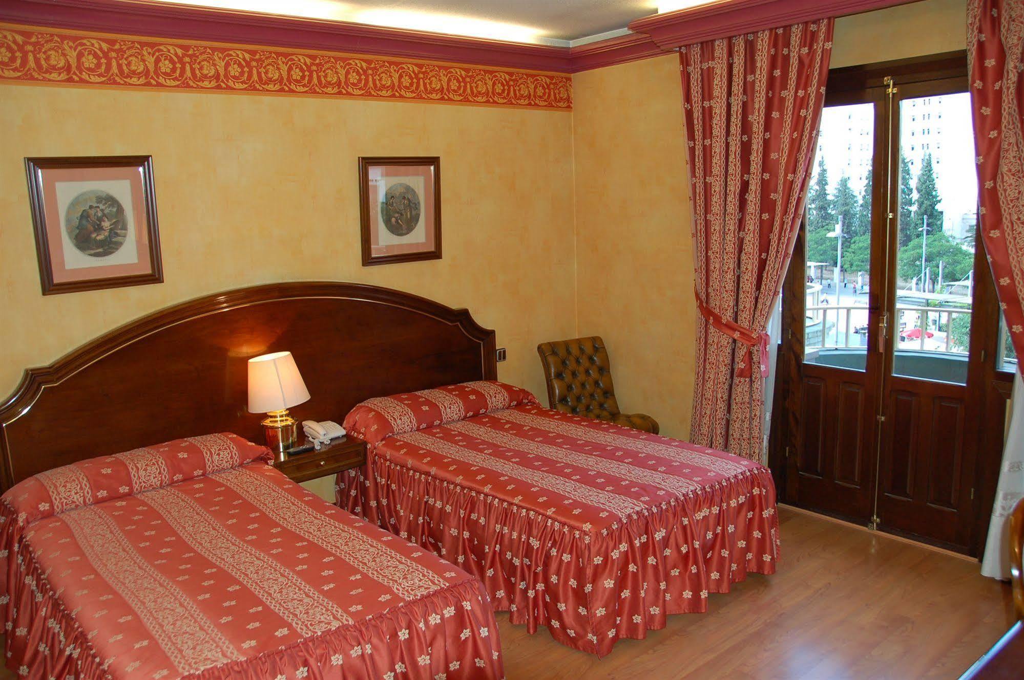 Princesa Ana Granada Phòng bức ảnh