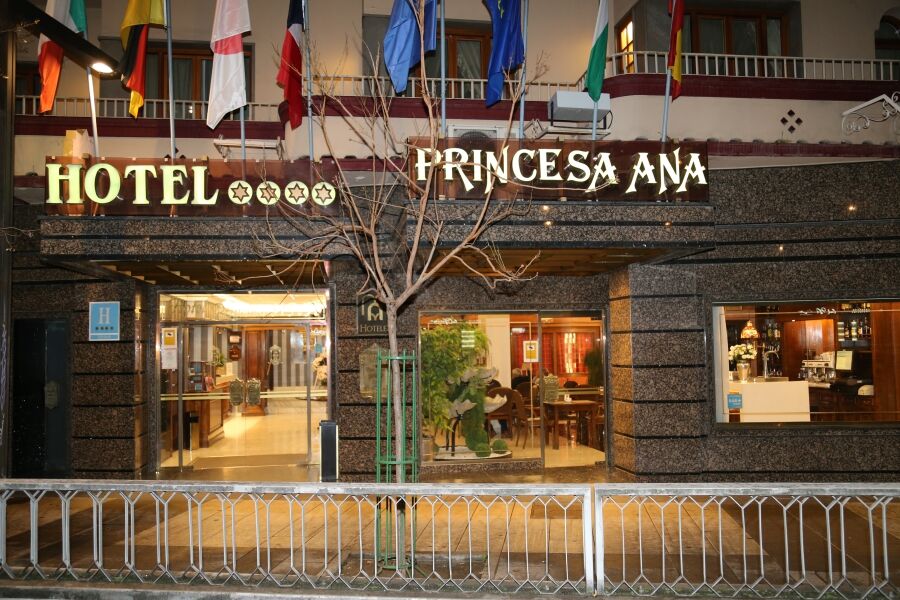 Princesa Ana Granada Ngoại thất bức ảnh